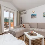 Apartament Creska