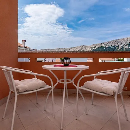 Lägenhet Creska Baška